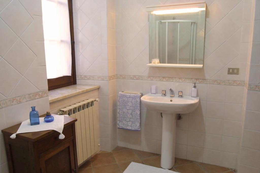 Forni Rosaia Villa Olivola  Kamer foto